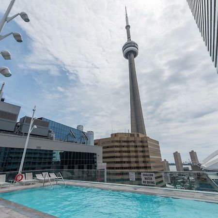 Luxury Condo On Cn Tower Toronto Dış mekan fotoğraf