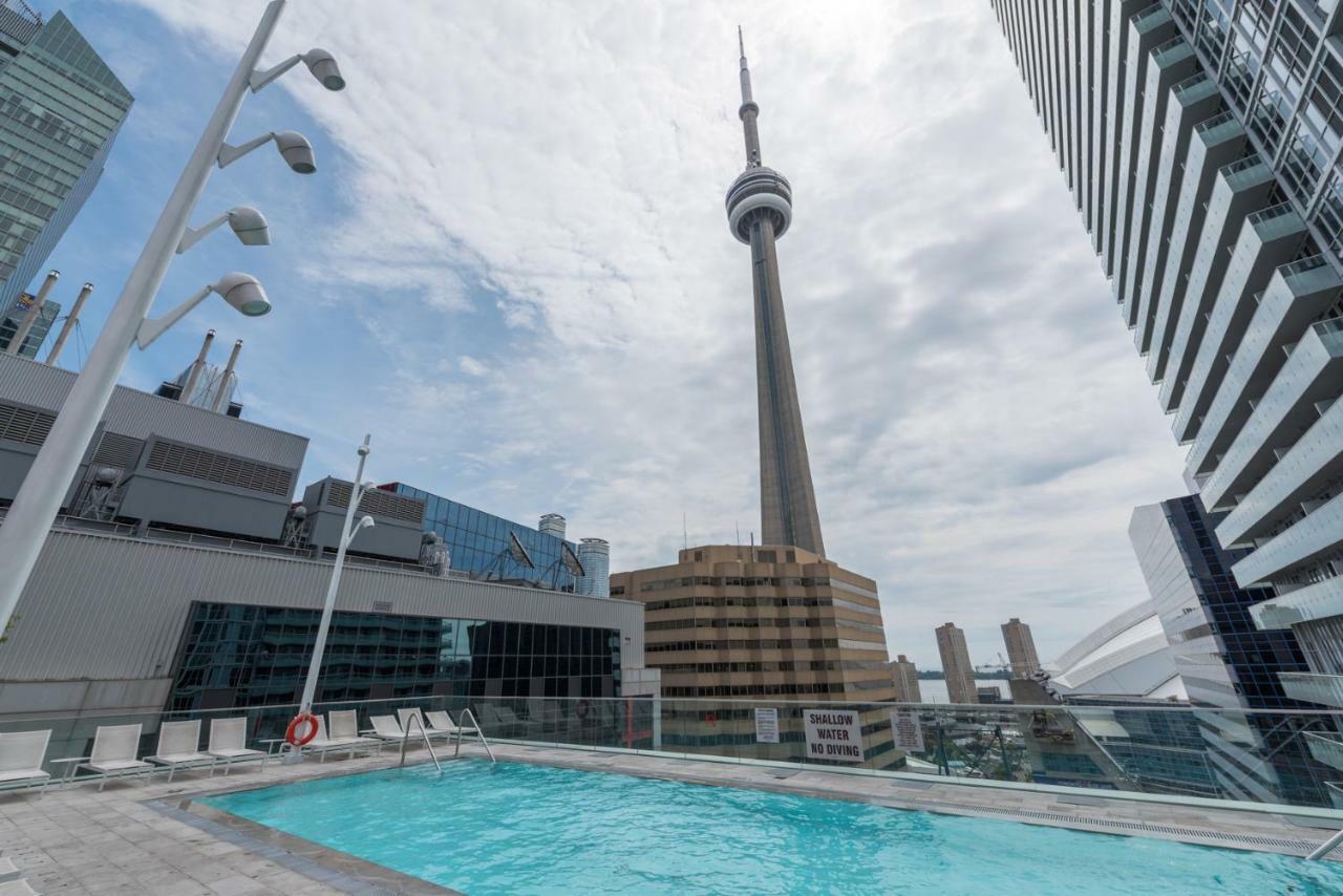 Luxury Condo On Cn Tower Toronto Dış mekan fotoğraf