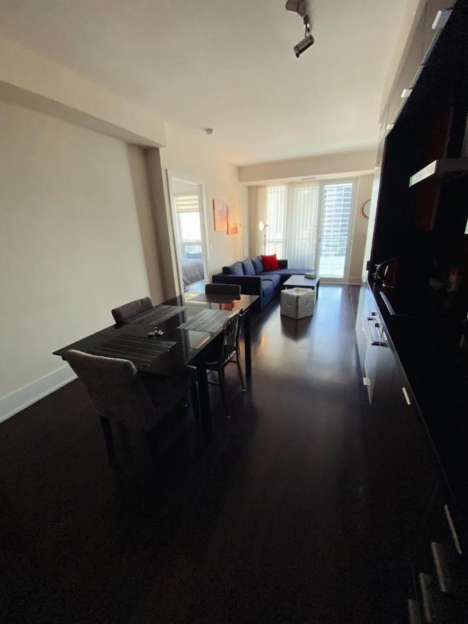 Luxury Condo On Cn Tower Toronto Dış mekan fotoğraf