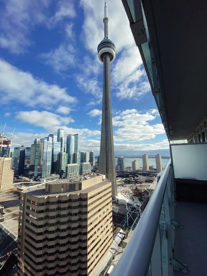 Luxury Condo On Cn Tower Toronto Dış mekan fotoğraf
